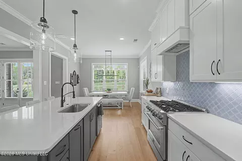 Kitchen - 5042 Sophia Ln, Hernando, MS 38632 photo 2 of 5
