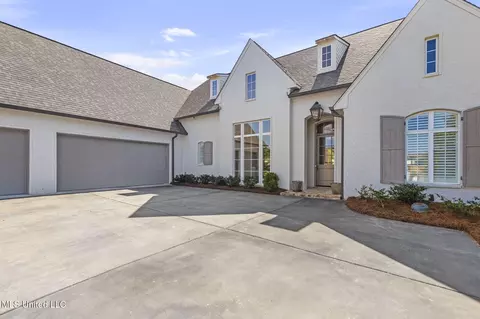 Exterior - 156 Latter Rayne Dr, Flowood, MS 39232 photo 3 of 10