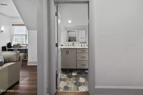 Bath - 156 Latter Rayne Dr, Flowood, MS 39232 photo 7 of 7