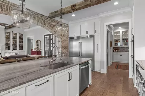 Kitchen - 156 Latter Rayne Dr, Flowood, MS 39232 photo 7 of 7