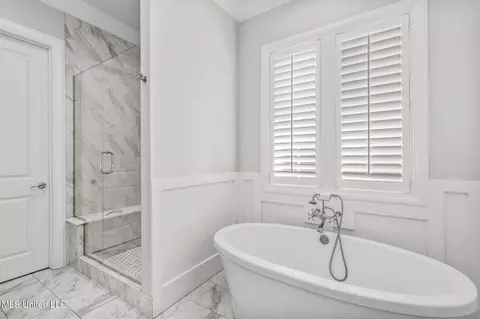 Bath - 156 Latter Rayne Dr, Flowood, MS 39232 photo 4 of 7