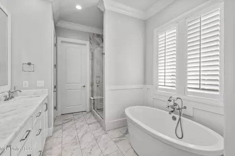Bath - 156 Latter Rayne Dr, Flowood, MS 39232 photo 2 of 7
