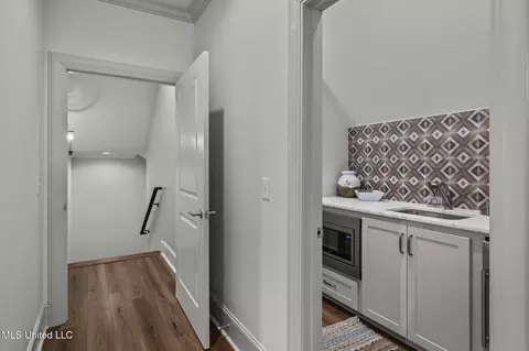 Entry Way - 156 Latter Rayne Dr, Flowood, MS 39232 photo 7 of 7