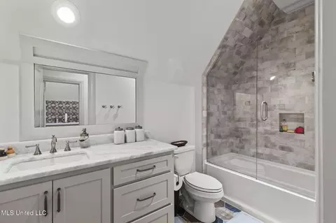 Bath - 156 Latter Rayne Dr, Flowood, MS 39232 photo 6 of 7
