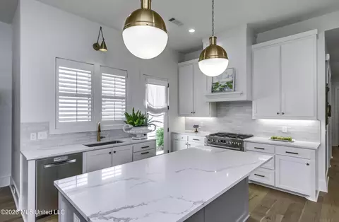 Kitchen - 109 Water St, Madison, MS 39110 photo 1 of 6