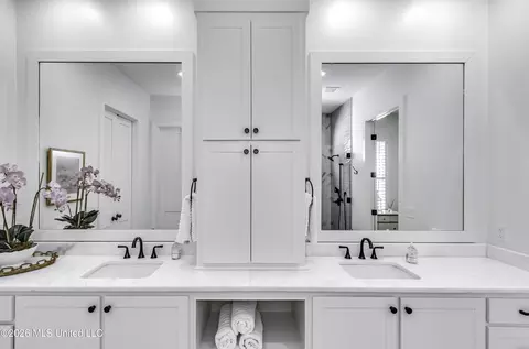 Bath - 109 Water St, Madison, MS 39110 photo 7 of 7