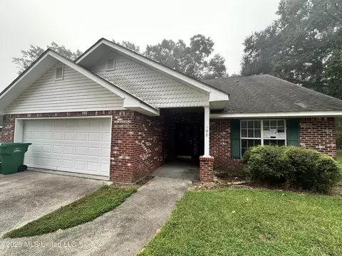 108 Maria St, Poplarville, MS 39470