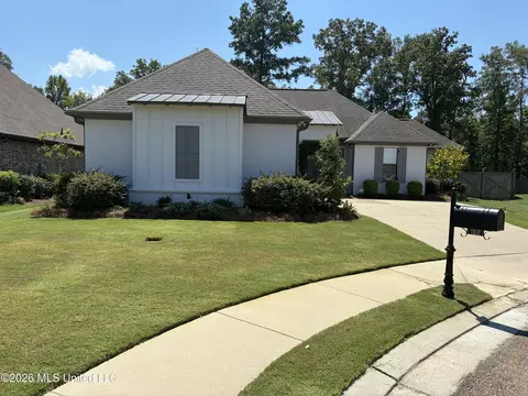 Exterior - 168 Grace Dr, Flowood, MS 39232 photo 2 of 9