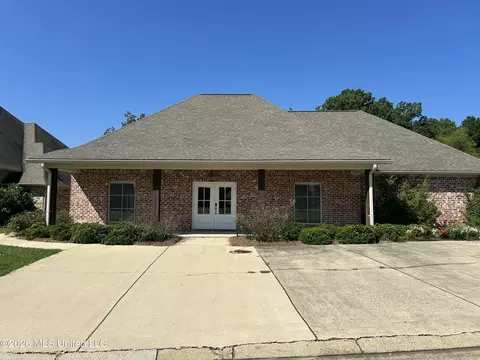 Exterior - 168 Grace Dr, Flowood, MS 39232 photo 9 of 9