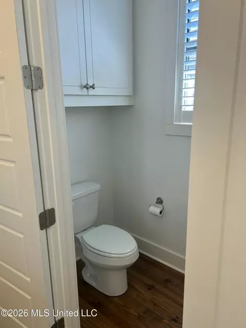 Bath - 168 Grace Dr, Flowood, MS 39232 photo 4 of 6