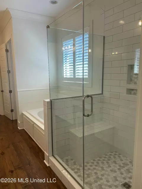 Bath - 168 Grace Dr, Flowood, MS 39232 photo 2 of 6