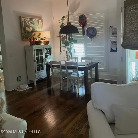 Dining - 168 Grace Dr, Flowood, MS 39232 photo 1 of 1