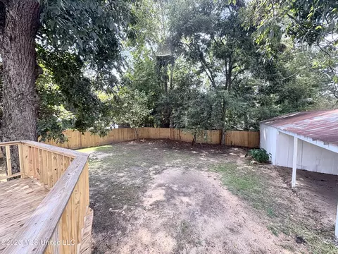 Exterior - 216 6th Ave, Magee, MS 39111 photo 6 of 8