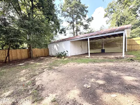 Exterior - 216 6th Ave, Magee, MS 39111 photo 7 of 8