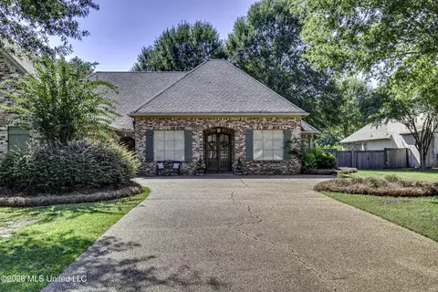 Exterior - 156 Sonnett Cir, Madison, MS 39110 photo 5 of 16