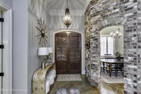 Entry Way - 156 Sonnett Cir, Madison, MS 39110 photo 2 of 4