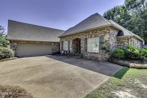 Exterior - 156 Sonnett Cir, Madison, MS 39110 photo 3 of 16