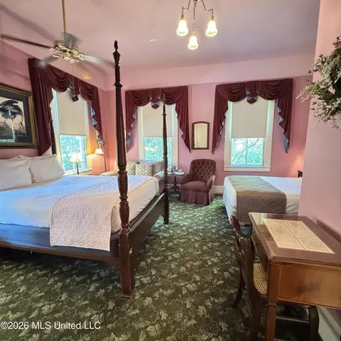 Bedroom - 718 N Union St, Natchez, MS 39120 photo 1 of 8