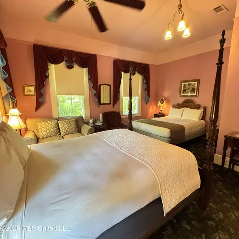 Bedroom - 718 N Union St, Natchez, MS 39120 photo 2 of 8