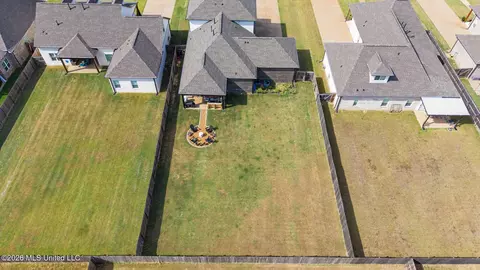 View/Area - 7559 Crosswinds Blvd, Hernando, MS 38632 photo 1 of 6