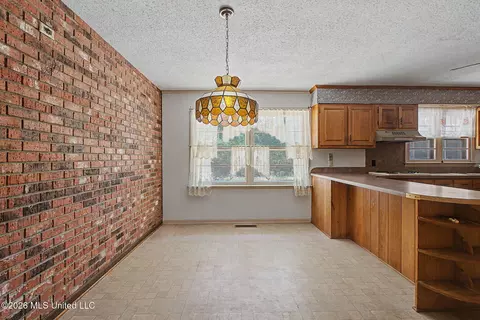 Dining - 3206 Fogg Rd, Nesbit, MS 38651 photo 1 of 1