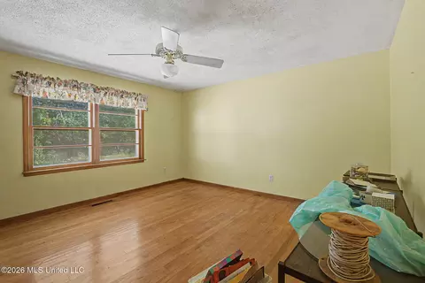 Bedroom - 3206 Fogg Rd, Nesbit, MS 38651 photo 2 of 3