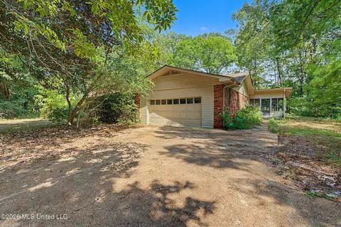 Exterior - 3206 Fogg Rd, Nesbit, MS 38651 photo 3 of 9