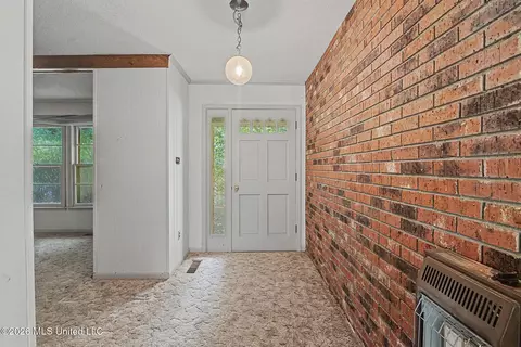 Entry Way - 3206 Fogg Rd, Nesbit, MS 38651 photo 1 of 1