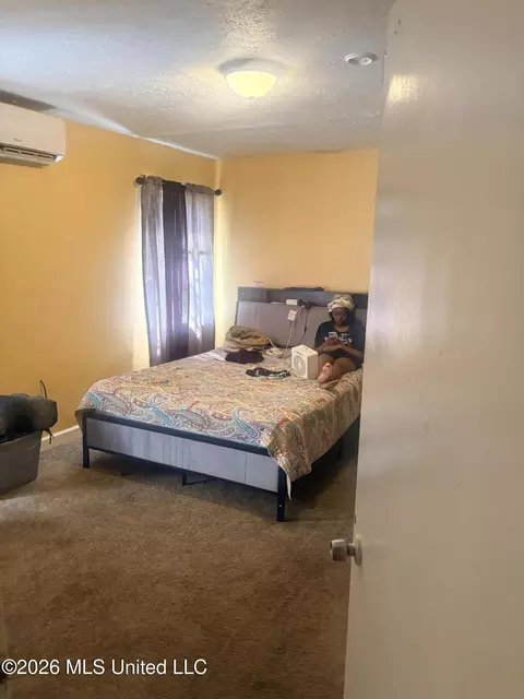 1736 E Gibraltar, Jackson, MS 39204 photo 6