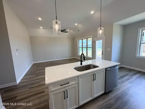 Kitchen - 3151 E School Loop Rd, Lake Cormorant, MS 38641 photo 3 of 3