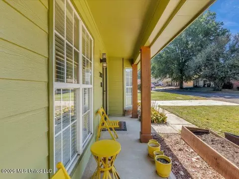 3432 Laurelwood St, Horn Lake, MS 38637
