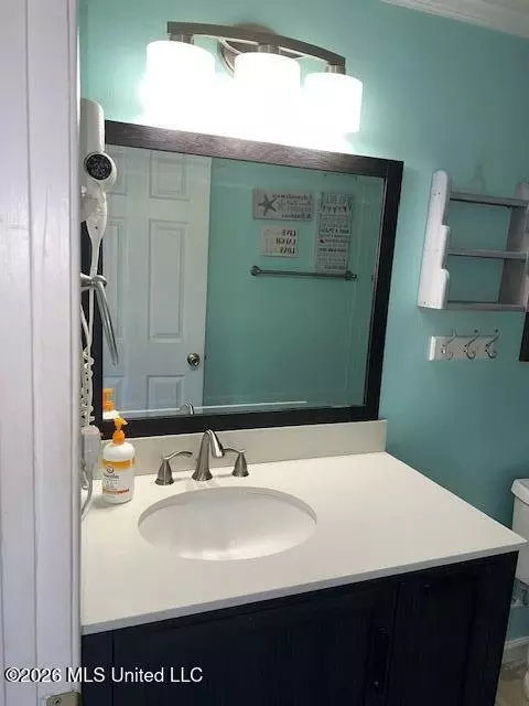 Bath - 109 Lakeside Villla, Diamondhead, MS 39525 photo 1 of 3