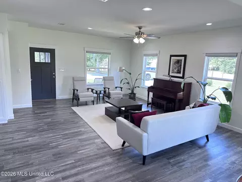 Living - 122 Green Rd, Lucedale, MS 39452 photo 1 of 3