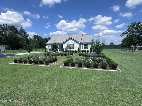 Exterior - 122 Green Rd, Lucedale, MS 39452 photo 2 of 3