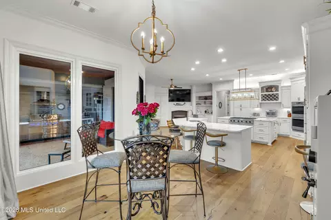 Dining - 64 Grandview Cir, Brandon, MS 39047 photo 3 of 4