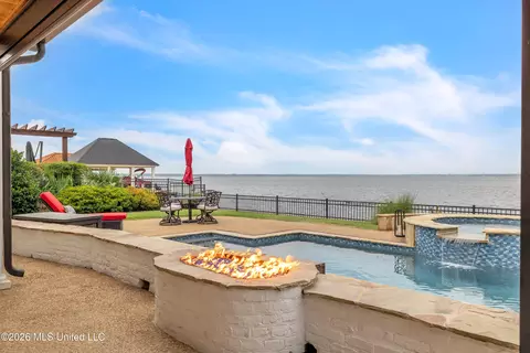 Exterior - 64 Grandview Cir, Brandon, MS 39047 photo 3 of 12