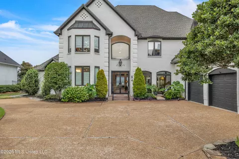 Exterior - 64 Grandview Cir, Brandon, MS 39047 photo 10 of 12