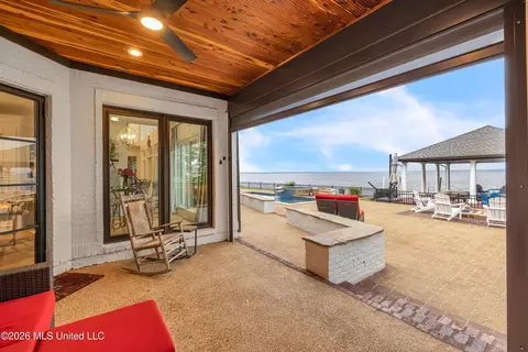 Exterior - 64 Grandview Cir, Brandon, MS 39047 photo 7 of 12