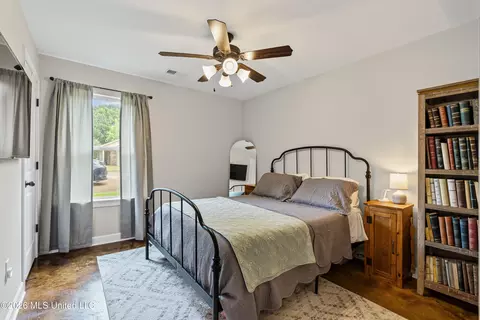Bedroom - 121 Woolfolk Rd, Senatobia, MS 38668 photo 3 of 5