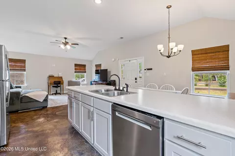 Other - 121 Woolfolk Rd, Senatobia, MS 38668 photo 3 of 13