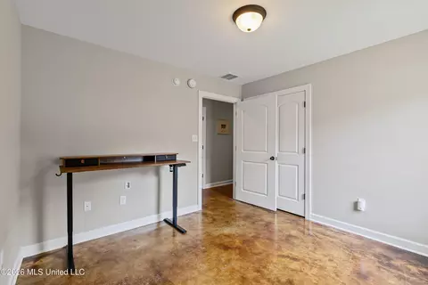 Bedroom - 121 Woolfolk Rd, Senatobia, MS 38668 photo 5 of 5
