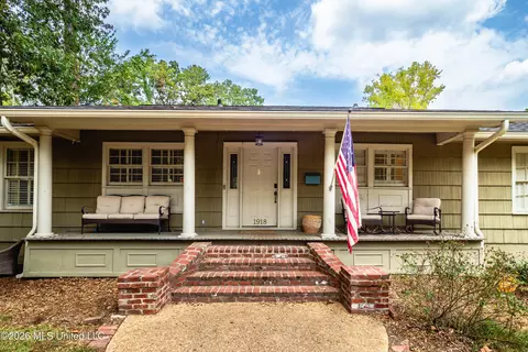 Exterior - 1918 Bellewood Dr, Jackson, MS 39211 photo 2 of 5