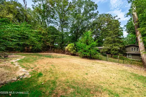 Exterior - 1918 Bellewood Dr, Jackson, MS 39211 photo 5 of 5