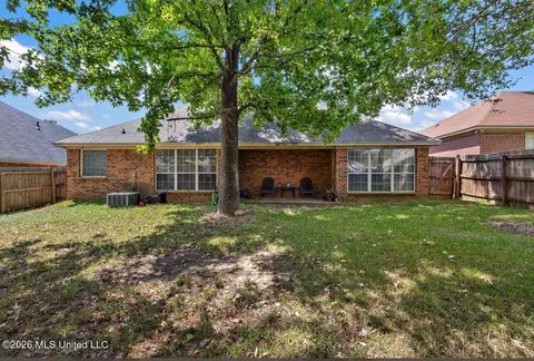 Exterior - 405 Edgewater Branch Dr, Brandon, MS 39042 photo 3 of 3
