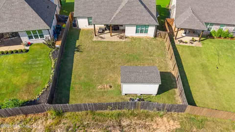 View/Area - 13511 Birch Bnd, Olive Branch, MS 38654 photo 2 of 5