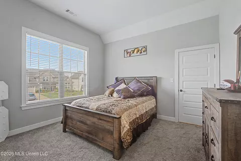 Bedroom - 13511 Birch Bnd, Olive Branch, MS 38654 photo 3 of 4