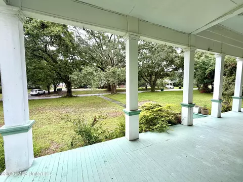 Exterior - 3807 Dantzler St, Moss Point, MS 39563 photo 2 of 13