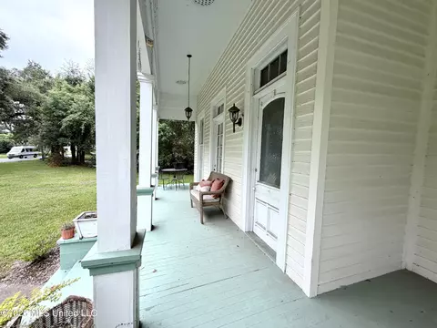 Exterior - 3807 Dantzler St, Moss Point, MS 39563 photo 9 of 13