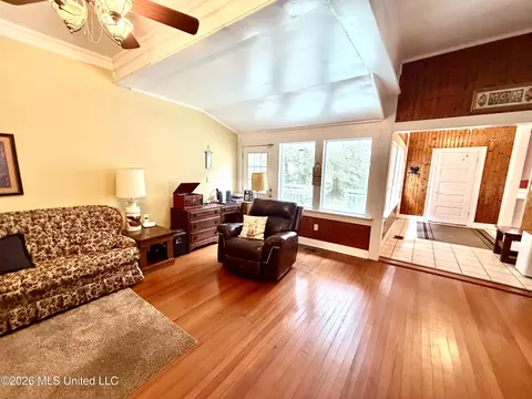 Living - 3807 Dantzler St, Moss Point, MS 39563 photo 2 of 4