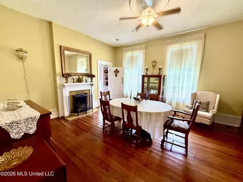 Dining - 3807 Dantzler St, Moss Point, MS 39563 photo 1 of 5